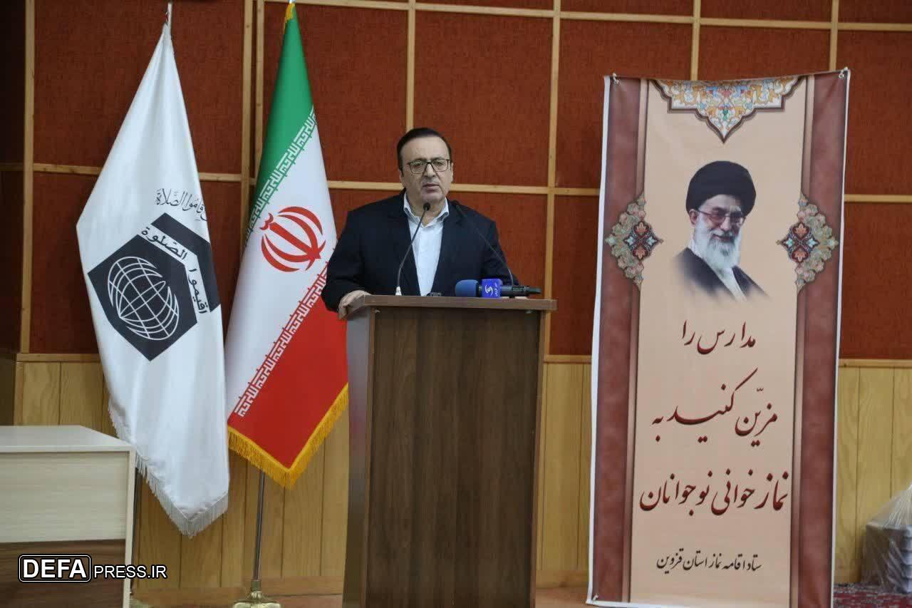 نماز مانع آسیب های اجتماعی می شود