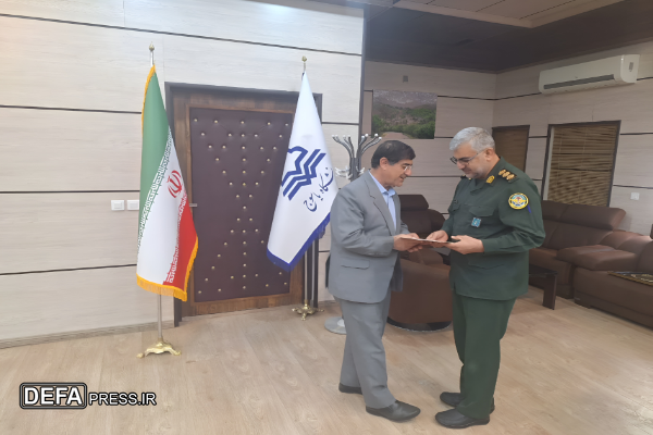 تقدیر سرهنگ خواست خدایی از رئیس سابق دانشگاه یاسوج + تصاویر