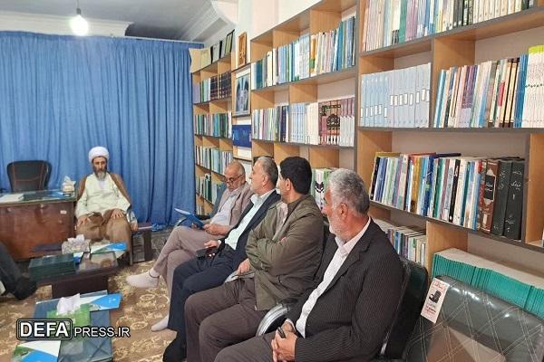تجلیل از خیرین ساخت یادمان شهدای گمنام شهر گلیا