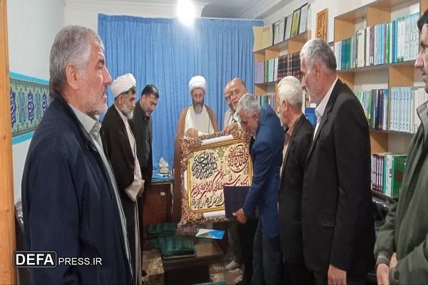 تجلیل از خیرین ساخت یادمان شهدای گمنام شهر گلیا