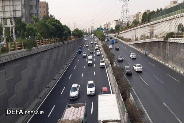 ترافیک روان و عادی در اکثر معابر و بزرگراه‌های پایتخت