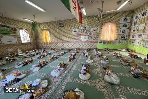 توزیع ۱۱۶ بسته معیشتی بین دانش آموزان دبیرستان دخترانه بنت الهدی دهدشت