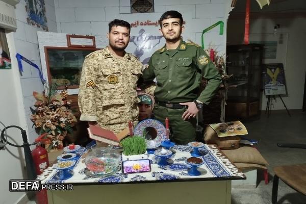 حضور مدیرکل حفظ آثار دفاع مقدس کهگیلویه و بویراحمد در کنار سربازان در لحظه تحویل سال ۱۴۰۴