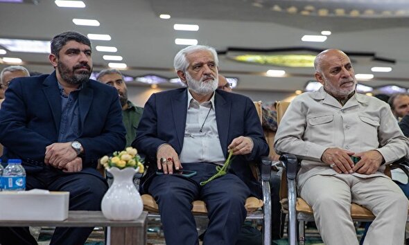 فیلم/ برگزاری جشنواره ره‌آورد سرزمین نور به میزبانی شهرداری تهران در اردوگاه شهید باکری خرمشهر