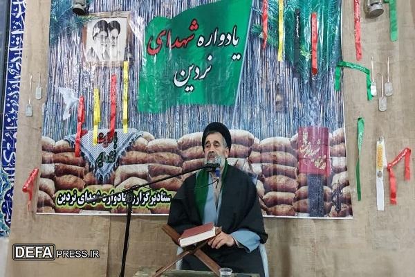 امنیت امروز نعمتی است که به برکت خون شهدا ایجاد شده است