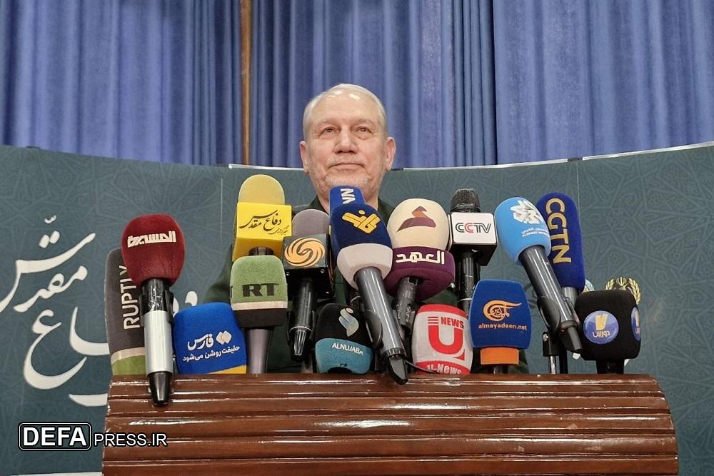 سرلشکر صفوی: دشمن جنگی ترکیبی، رسانه‌ای و سیاسی را علیه جمهوری اسلامی راه انداخته است