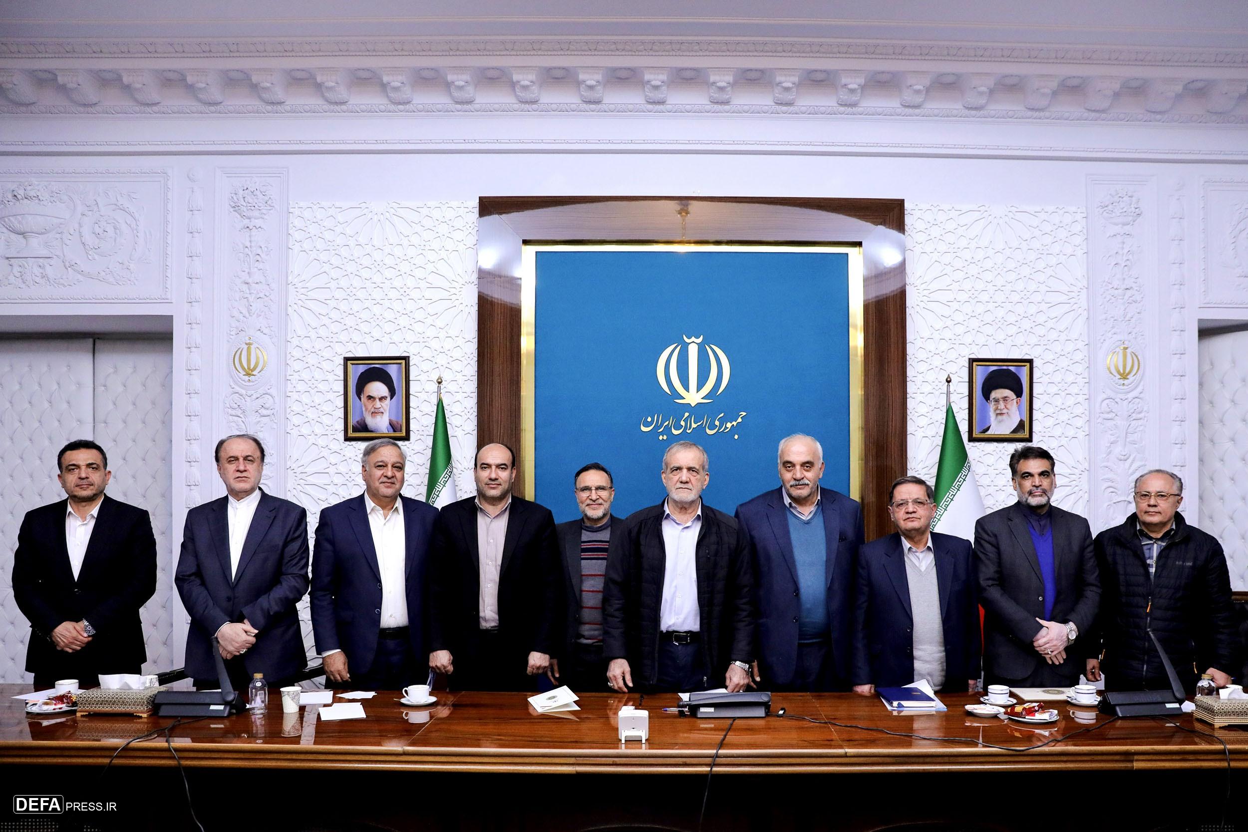 پزشکیان: نمی‌توان با کسی که دستش را روی گلوی ماست مذاکره کرد