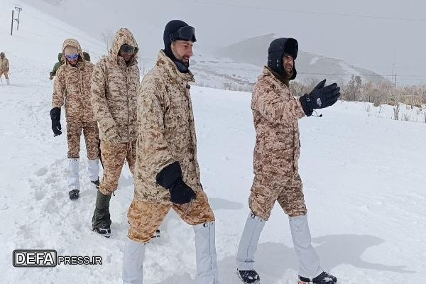 سرهنگ درخش: تمرین رزم در برف نیرو‌های تیپ ۴۸ فتح کهگیلویه و بویراحمد برگزار شد
