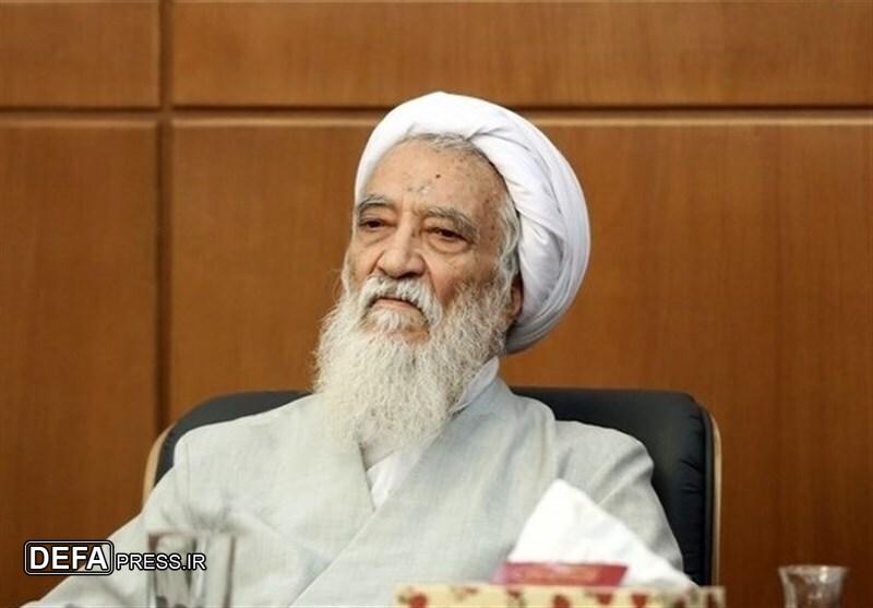 آیت الله موحدی کرمانی: مذاکره با آمریکا هیچ مشکلی را حل نمی‌کند