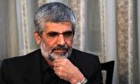 دعوت پدر شهید احمدی روشن به تماشای فیلم آپاراتچی+ فیلم