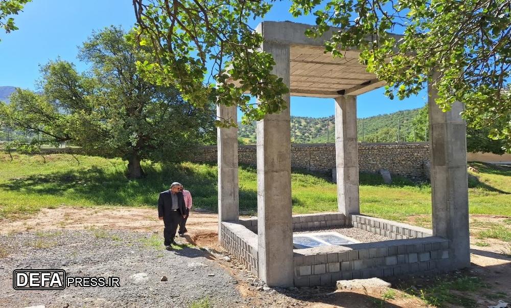 بازدید مدیرکل حفظ آثار دفاع مقدس کهگیلویه و بویراحمد از روند ساخت یادمان شهدای گمنام+ تصاویر