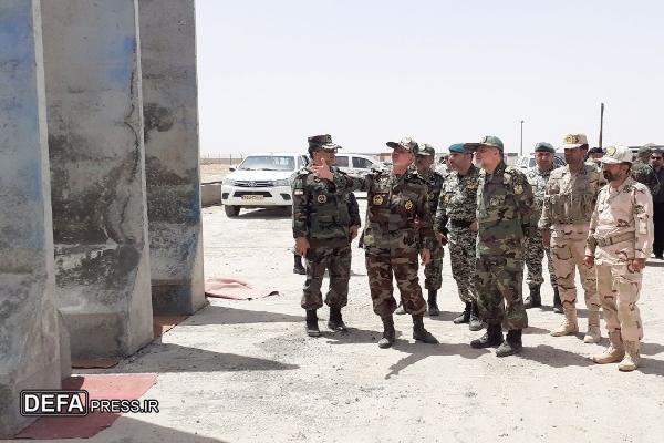 بازدید فرمانده نیروی زمینی ارتش از پروژه انسداد مرز در حوزه استحفاظی هنگ مرزی تایباد+ تصاویر