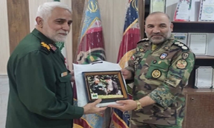 مدیرکل حفظ آثار دفاع مقدس خوزستان  از گروه ۴۲۲ مهندسی رزمی نزاجا تقدیر کرد
