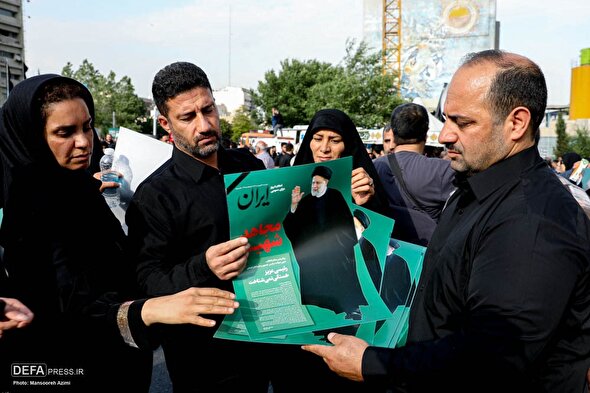 تصاویر/ اجتماع مردم تهران در سوگ «سید شهیدان خدمت»