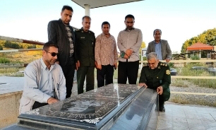 ادای احترام مدیرکل حفظ آثار دفاع مقدس کهگیلویه و بویراحمد به مقام شامخ سردار شهید «ستار اورنگ» + تصاویر