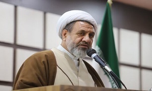 امام خمینی(ره) به ایران عزت و سربلندی بخشید/ خدمت رسانی به مردم مهمترین عمل است