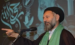 امام خمینی(ره) در ۱۵ خرداد به ایران و مردم ایران هویت بخشید