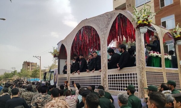 تشییع رئیس جمهور شهید در بیرجند/ حضور پرشور مردم برای وداع