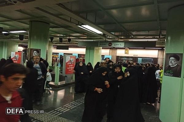 ارائه خدمات قطارشهری مشهد به شرکت‌کنندگان در مراسم تشییع خادم‌الرضا+ تصاویر