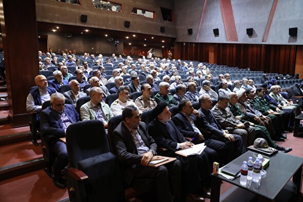 فیلم/ اولین گردهمایی سراسری اساتید درس علوم و معارف دفاع مقدس و مقاومت