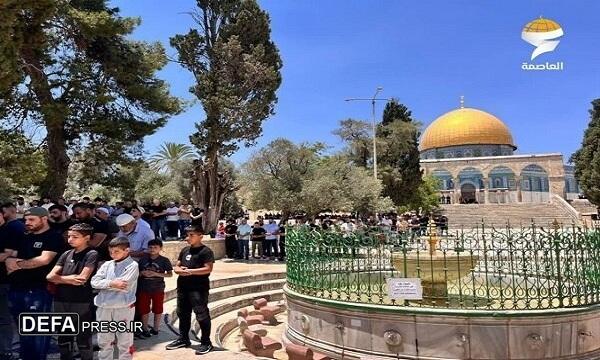 حضور ۳۵ هزار فلسطینی در نماز جمعه مسجدالاقصی