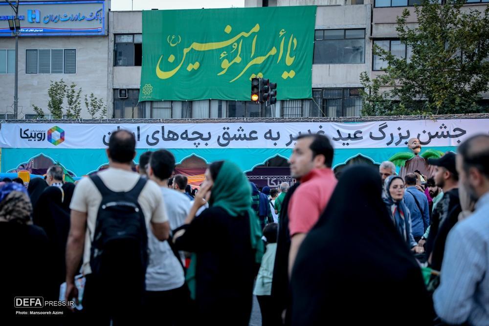 استقبال باشکوه مردم تهران از «مهمونی ۱۰ کیلومتری غدیر»