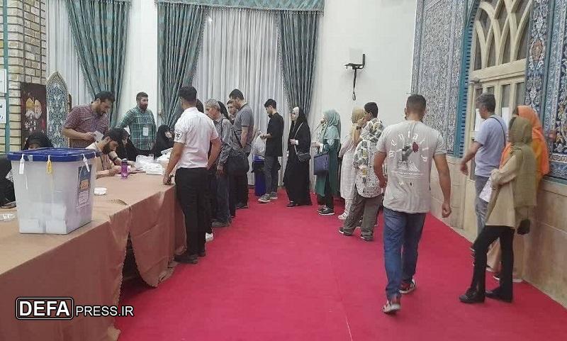 میزبانی مسجد جامع خرمشهر موزه ملی انقلاب اسلامی و دفاع مقدس از رای‌دهندگان+ تصاویر
