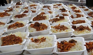 طبخ و توزیع بیش از 76 هزار پرس غذای گرم در قالب پویش اطعام حسینی در بندرعباس