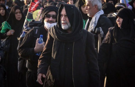 مدافعان حرم در لباس عزای حسین (ع)+ تصاویر
