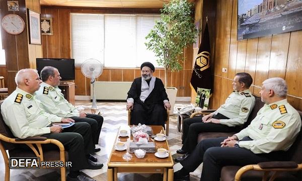 دیدار فرمانده پلیس فرودگاه‌های کشور با سرپرست حجاج ایرانی
