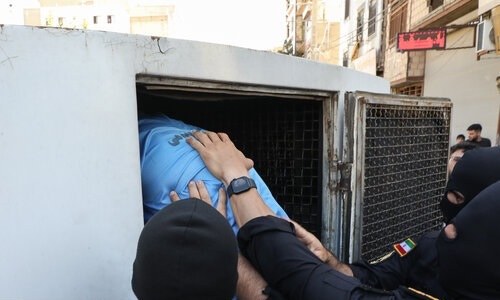 دستگیری فروشنده سلاح جنگی در شهرک غرب تهران