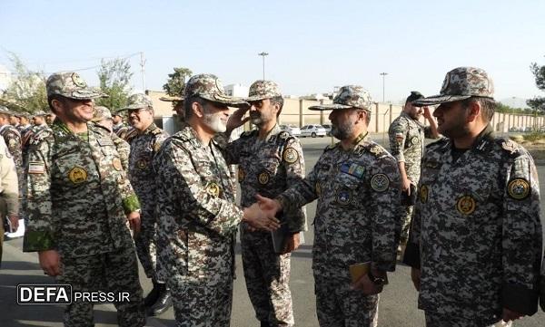 فرمانده کل ارتش از منطقه پدافند هوایی شمال بازدید کرد