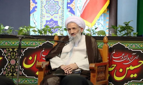 خدمت در نمازجمعه مبارزه با آمریکا است