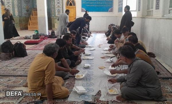 خدمت رسانی به زوار پاکستانی در موکب اربعین شهرداری خاش