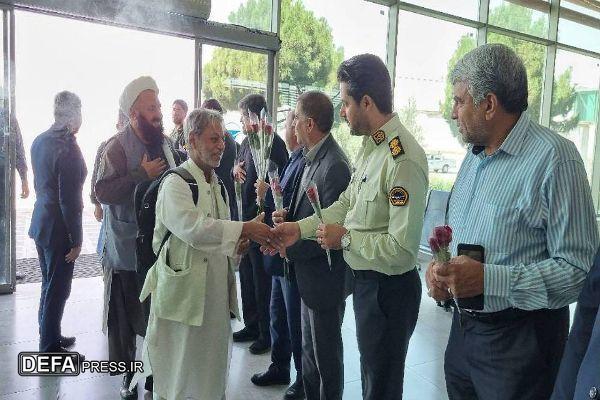 آیین استقبال از پیرغلامان حسینی در فرودگاه کرمان