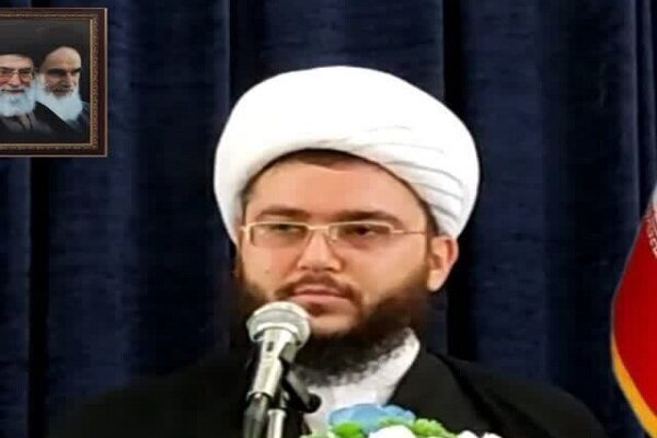 منظور از وفاق ملی وفاق بین نخبگان قدرت و نخبگان سیاسی است