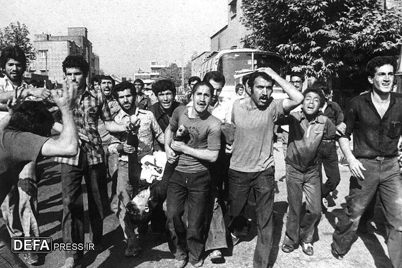 جوخه آتش رژیم پهلوی در میدان «ژاله»/ روایت تکان‌دهنده اروپایی‌ها از کشتار مردم