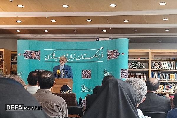 حدادعادل: مرادی کرمانی وضعیت جامعه را در قالب داستان توصیف می‌کند