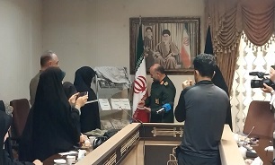 رونمایی از عنوان ۳ کتاب دفاع مقدس و تجلیل از خبرنگاران در کرمانشاه