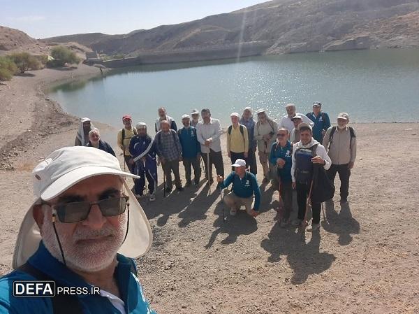 کوه‌نوردی پیشکسوتان جهاد و شهادت استان قم به مناسبت هفته دفاع مقدس + تصاویر