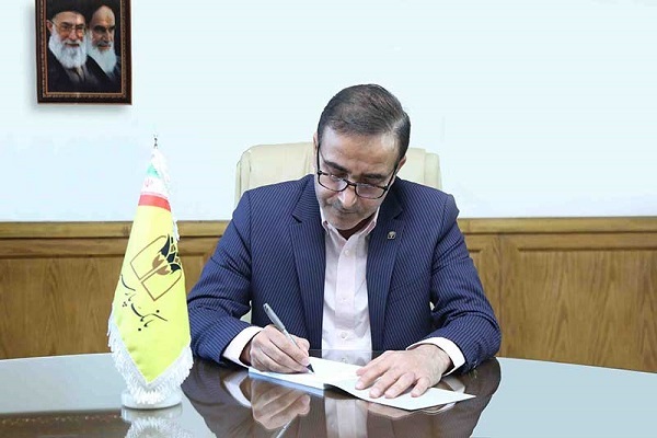 مدیرعامل بانک پارسیان فرارسیدن هفته دفاع مقدس را گرامی داشت