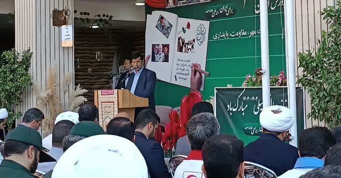 دانش‌آموزان با سبک زندگی شهدا آشنا شوند