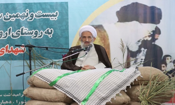 برگزاری هفته بزرگداشت ورود رهبر معظم انقلاب اسلامی به روستای اُروست
