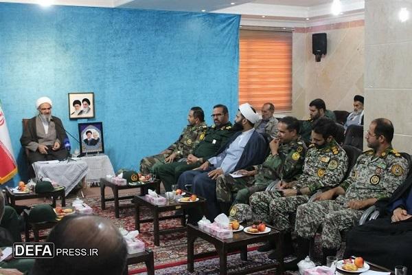 دیدار فرماندهان نظامی و انتظامی مستقر در استان سمنان با  نماینده ولی فقیه در استان و امام جمعه سمنان