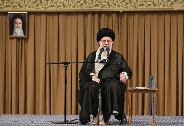 فیلم/ علت دشمنی قدرت‌های بزرگ با انقلاب اسلامی بوجود آمدن انقلاب مردمی بی‌نظیر و تفکر نوینی برای اداره جهان بود