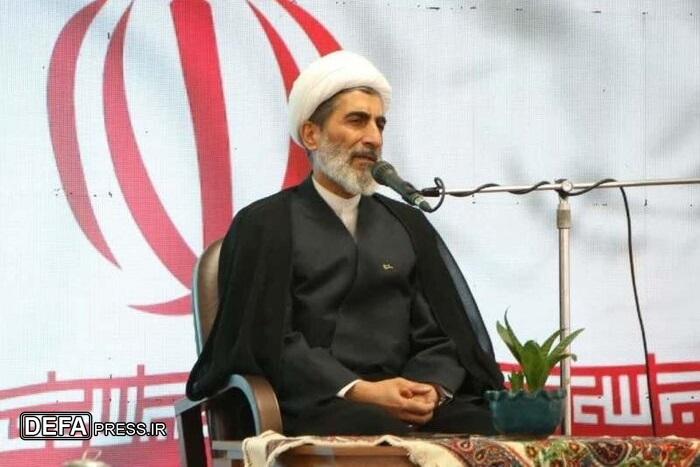 حجت‌الاسلام صادقی: گروه‌های مقاومت با الهام از فرهنگ دفاع مقدس در مقابل استکبار جهانی ایستادگی می‌کند