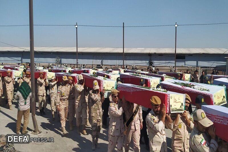 ورود پیکر ۹۸ شهید دفاع مقدس به کشور از مرز شلمچه