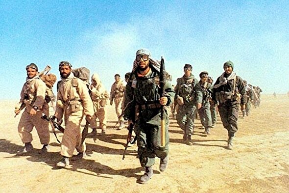 فیلم/ داستان عملیات‌هایی که توسط رزمندگان سپاه بدر در دفاع مقدس انجام شد/ در مرصاد جنگ تن به تن می‌کردند