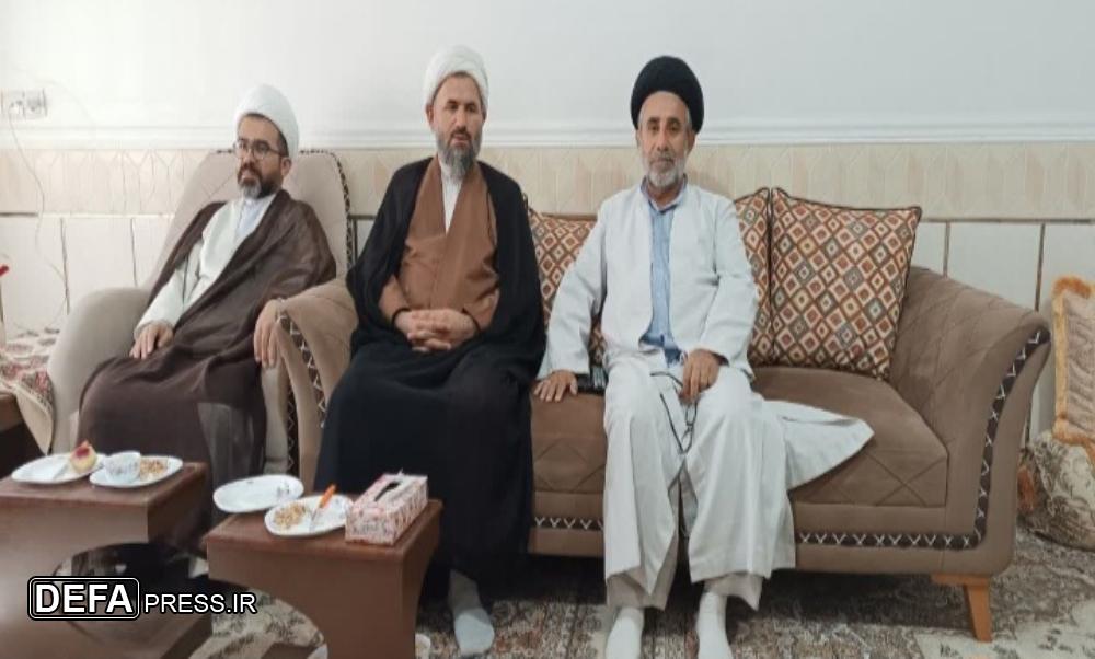 دیدار مدیر مرکز خدمات حوزه‌های علمیه کهگیلویه و بویراحمد، با رزمندگان روحانی