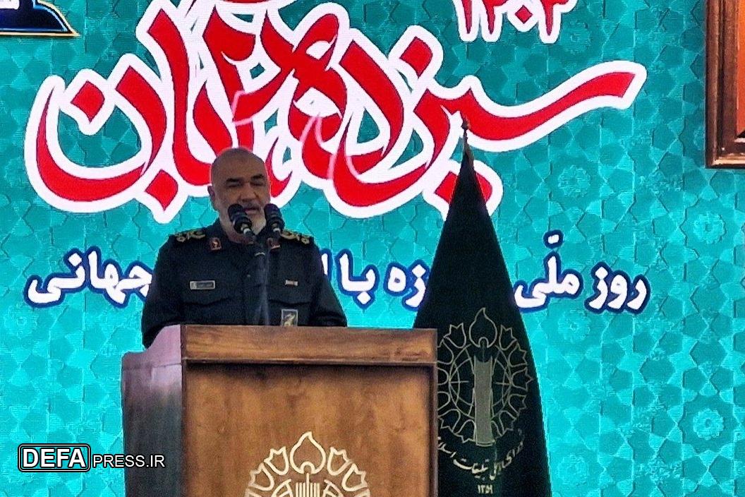 سرلشکر سلامی: آمریکا منشأ همه آشفتگی‌ها و کشتارها در جهان است